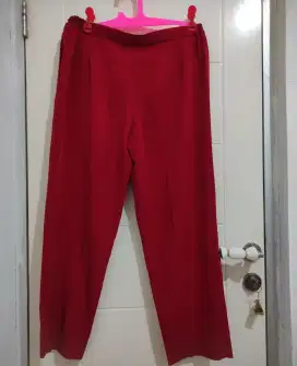 Celana panjang kulot wanita warna merah