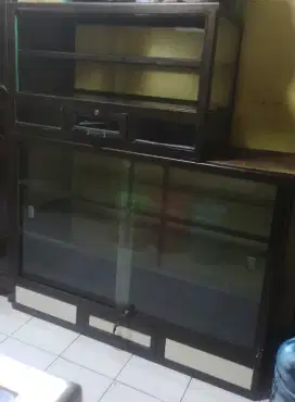 dijual 2 unit etalase toko