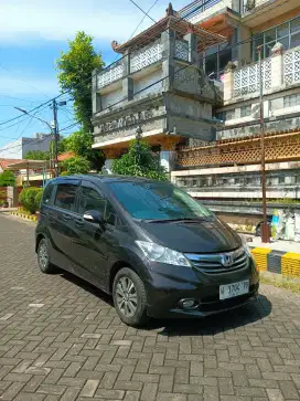 [Gress Mobil Kutisari]Freed S 1.5 AT Non PSD Tahun 2013
