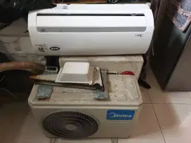 AC Midea 1 PK bekas dingin