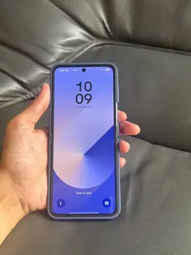 Samsung galaxy Z Flip6