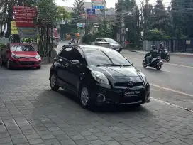 YARIS E Manual 2012 Plat Bali low km super istimewa
