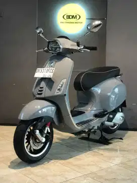DP 11,5 JT/ BUNGA MENURUN 2%/ PIAGGIO VESPA SPRINT TAHUN 2023