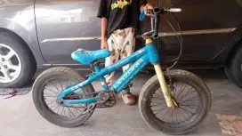 Dijual cepat segera murah meriah SEPEDA ANAK LAKI-LAKI