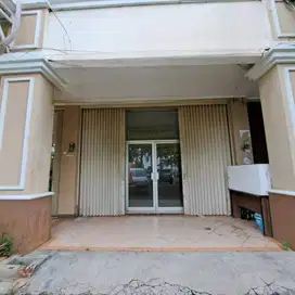 Dijual ruko unit langka di Harapan Indah Bekasi Barat