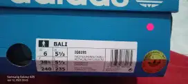 Sepatu adidas bali size 38⅔