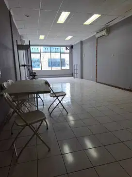 Ruko Gading Bukit Indah Gading Kirana Kelapa Gading posisi ramai