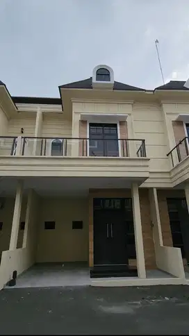 Villa Mewah Komplek Vrederick Haus Daerah Medan Baru Iskandar Muda