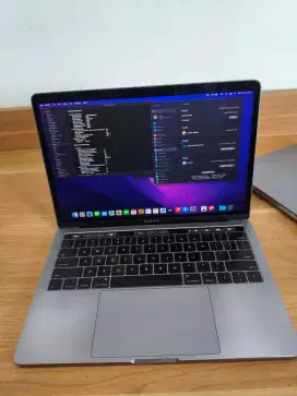 Macbook pro 13 2017 i5 Pinkspot second Garansi