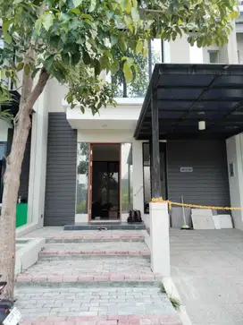 Dijual / Disewakan Rumah 2 lantai Citraland Utara Northwest Hill