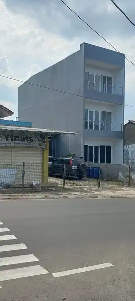 Disewakan Ruko 3 lantai Depok Siliwangi