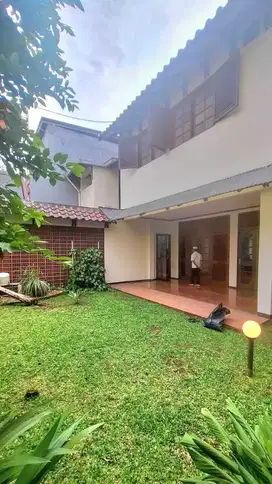 BINTARO JAKSEL RUMAH HOMY ASRI DG HALAMAN LUAS LINGKUNGAN NYAMAN