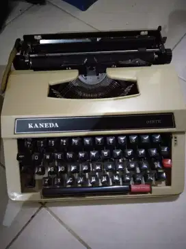 mesin tik manual