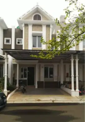 Dijual cepat Rumah Cantik 2 lantai Cluster Thames sdh renovasi