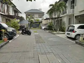 Sale villa one gate security,furnish dewi sri legian kuta dekat pantai
