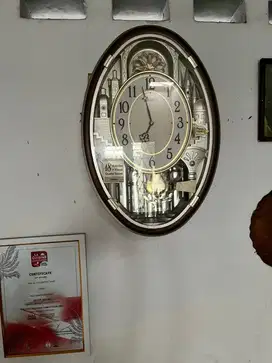 JAM DINDING GOLD BISA BERMUSIK