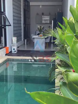Dijual villa seminyak kunti 2 , deket pantai