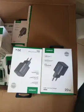 Charger adaptor ugreen 20watt for iPhone dan samsung