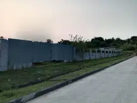 KAVLING KOMERSIL PADAT DELTA SILICON CIKARANG