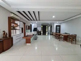 Green Mansion Boulevard, mewah, lift, granit, whirlpool