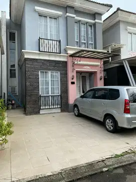 DI JUAL RUMAH di Cluster Bohemia - Gading Serpong.