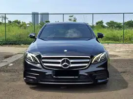 Mercedes-Benz E300 2.0 AMG Line 2017