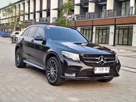 Marcedez Benz GLC200 NE AMG Line  2.0 Matic 2019 Km Low Tangan Pertama