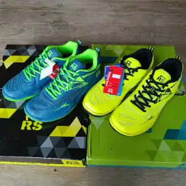 Sepatu Rs Badminton Bulutangkis volly size 41