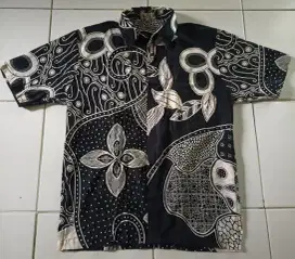 KEMEJA BATIK LENGAN PENDEK PRIA.
