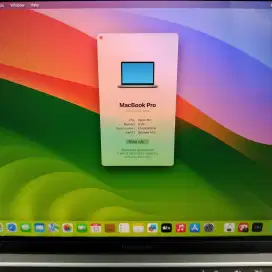 Macbook Pro M2 2022 Ibox Ram 8 Ssd 512 layar 13 inch lengkap full set