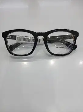 Kacamata Burberry