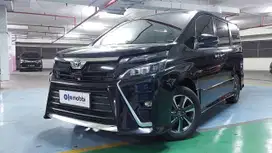 Pajak Panjang - Toyota Voxy 2.0 Bensin-AT 2018