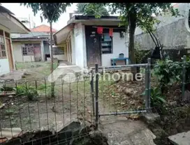 Rumah di jual lokasi Srengseng Jakarta selatan