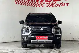 Mitsubishi Xpander Cross Premium AT 2023 Hitam