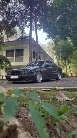 BMW E30 318i tahun 1991 ISTIMEWA