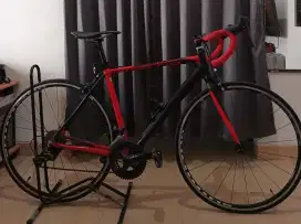 Sepda Balap Road Bike United