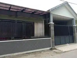 Dijual rumah manukan lor