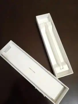 Smart Pen Redmi Pad Pro warna putih