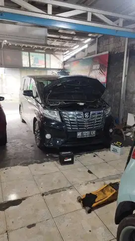 Toyota Alphard 2015 Bensin