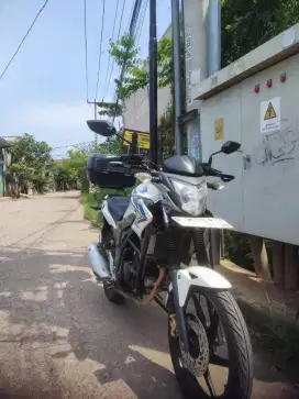 Honda cbr 150 2013
