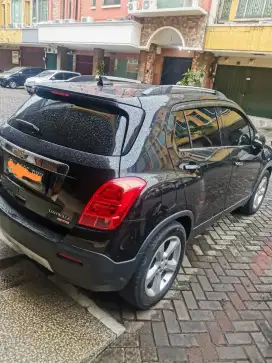 Kondisi mulus pakaian pribadi tangan pertama