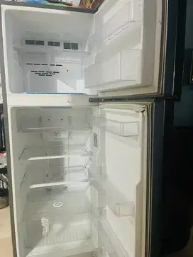 kulkas 2 pintu merk LG
