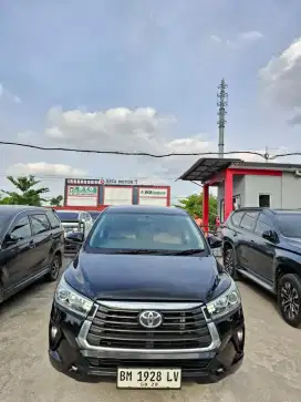 Innova 2022 V bensin matic. Km 78rb