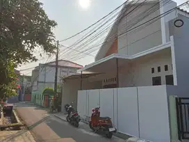Di jual cepat rumah secondary  full renovasi