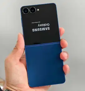 PRE ORDER SAMSUNG Z FLIP 7