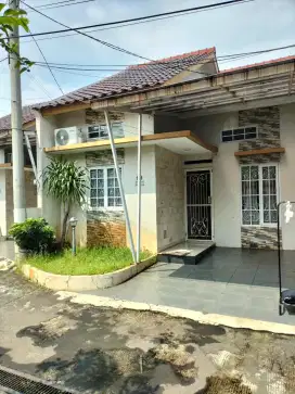Di sewakan rumah di perumahan eksekutif