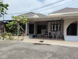 Dijual rumah milik pribadi, 2 kapling