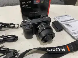 Sony a6400 Mirrorless camera + 16-50mm Lens