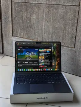 Macbook Air M2 8/256gb Fullset