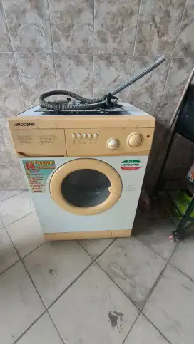 Mesin cuci modena 9kg